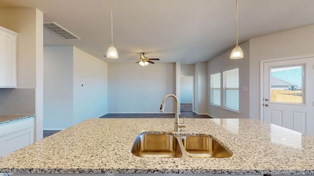 201 Dora DR, Killeen, TX 76542