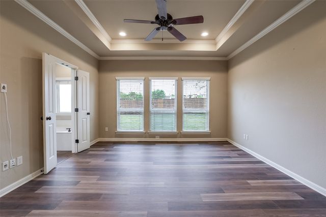 308 Westgate Drive, Aledo, TX 76008