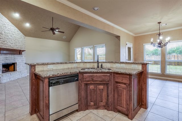 308 Westgate Drive, Aledo, TX 76008