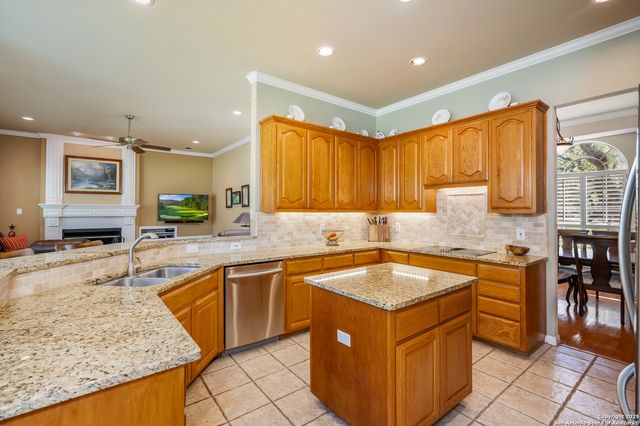 411 Sunrise Hill, San Antonio, TX 78260