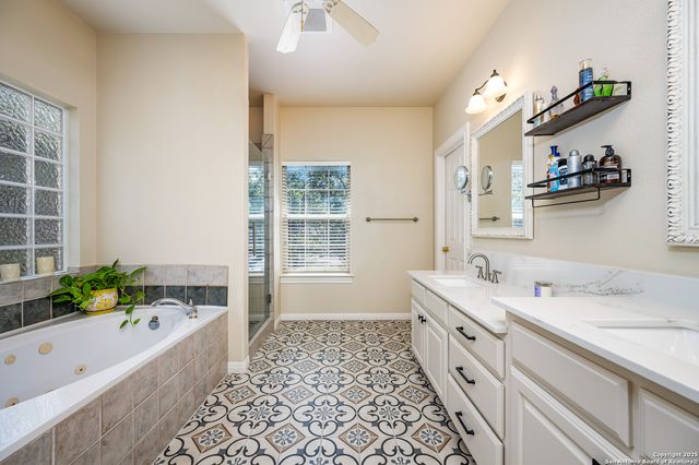 411 Sunrise Hill, San Antonio, TX 78260