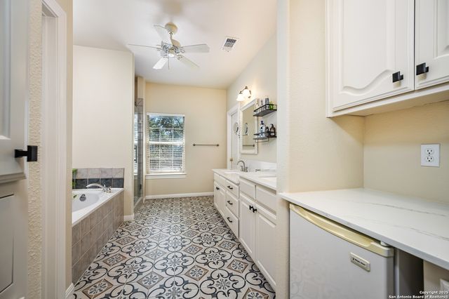 411 Sunrise Hill, San Antonio, TX 78260