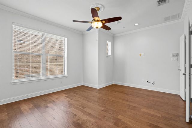 720 E 1st Street, Fort Worth, TX 76102