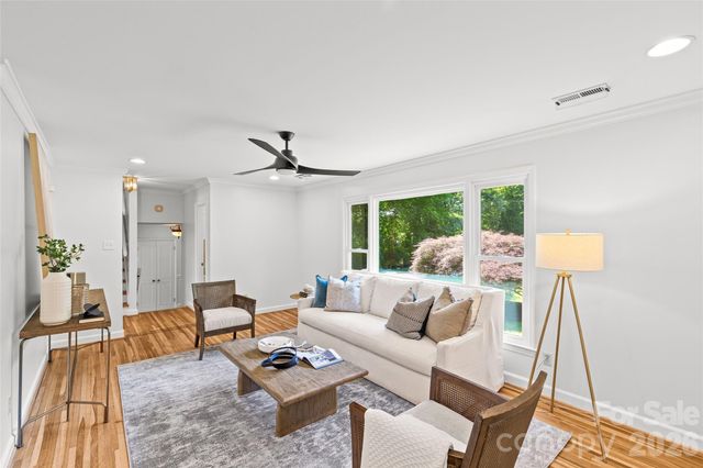 2700 Pencoyd Lane, Charlotte, NC 28210