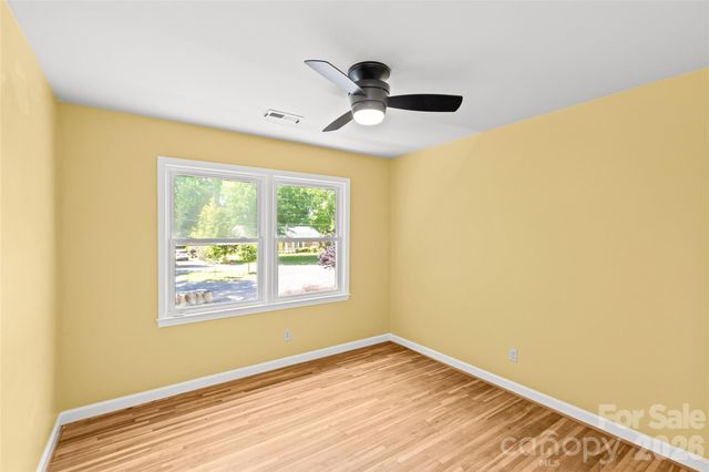 2700 Pencoyd Lane, Charlotte, NC 28210