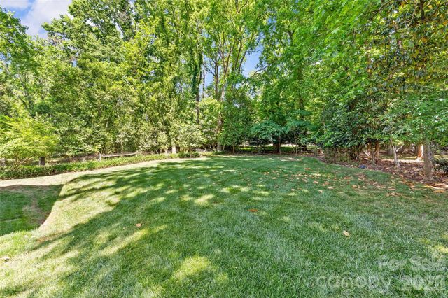 2700 Pencoyd Lane, Charlotte, NC 28210