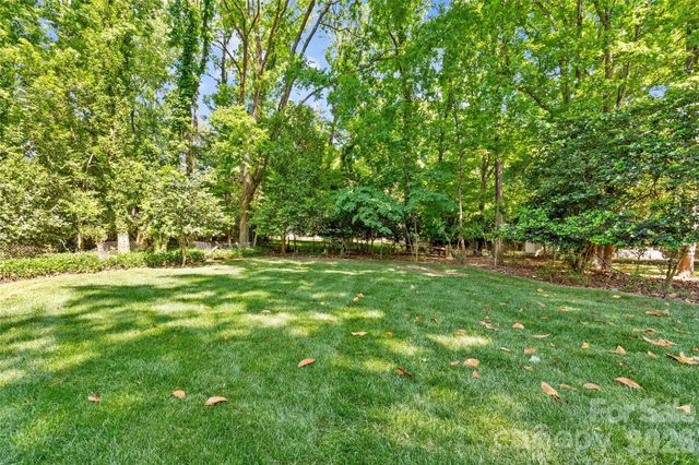 2700 Pencoyd Lane, Charlotte, NC 28210