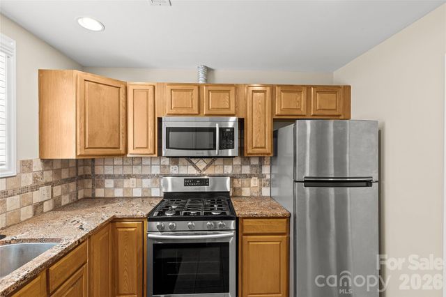 2700 Pencoyd Lane, Charlotte, NC 28210