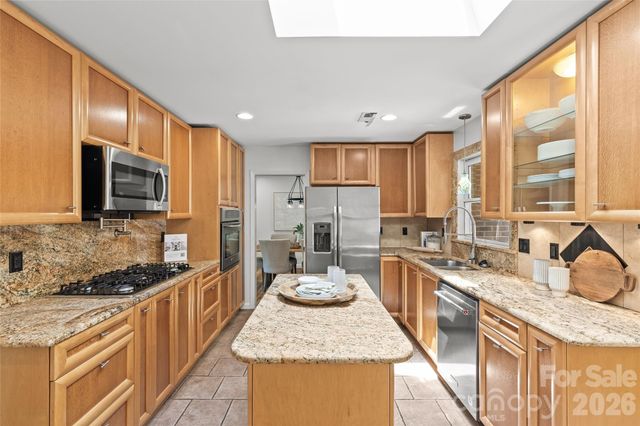 2700 Pencoyd Lane, Charlotte, NC 28210