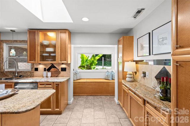 2700 Pencoyd Lane, Charlotte, NC 28210