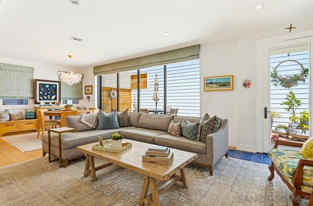 926 D Avenue, Coronado, CA 92118