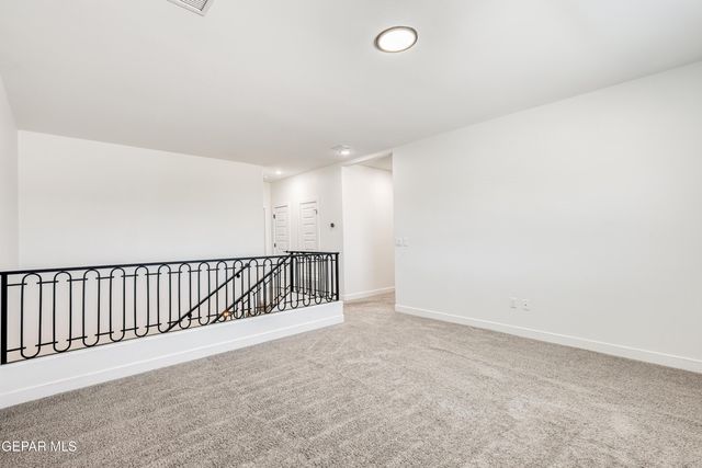 2076 SANTA ISABELLA Drive, Sunland Park, NM 88063