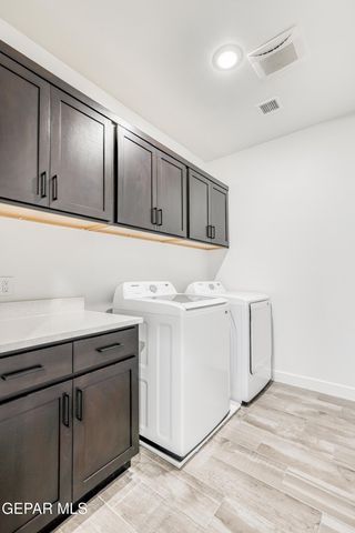 2076 SANTA ISABELLA Drive, Sunland Park, NM 88063
