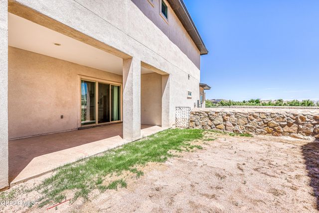 2076 SANTA ISABELLA Drive, Sunland Park, NM 88063
