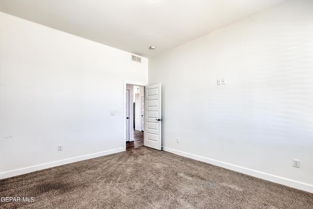 2076 SANTA ISABELLA Drive, Sunland Park, NM 88063