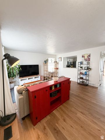 7948 N DUNDEE DR, Eagle Mountain, UT 84005