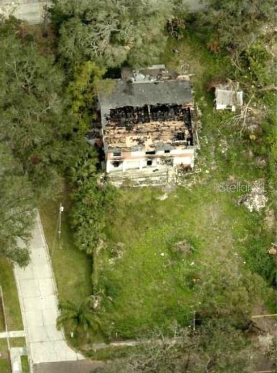 Image 4 of property listing at 414 E EMILY & 167408-0000 STREET, Tampa, FL 33603