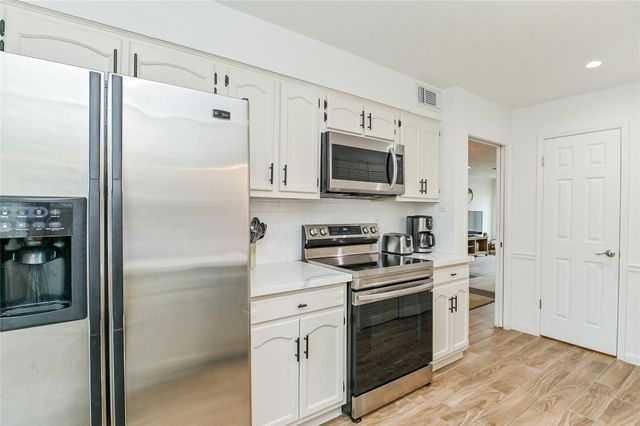 5791 Maple Hill Drive, Houston, TX 77088