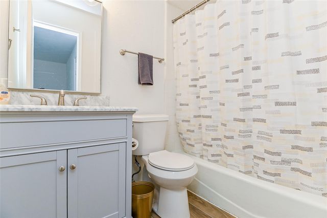 5791 Maple Hill Drive, Houston, TX 77088