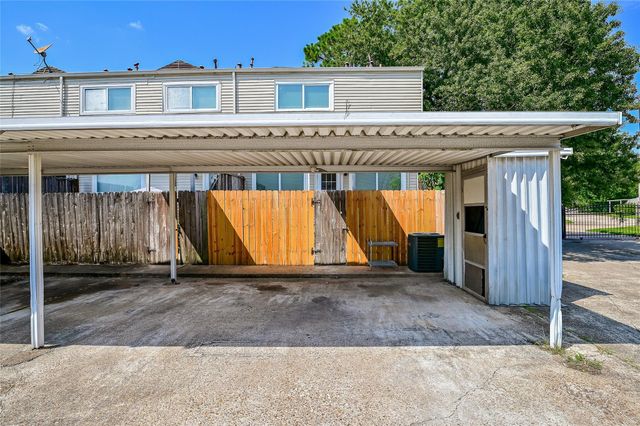 5791 Maple Hill Drive, Houston, TX 77088