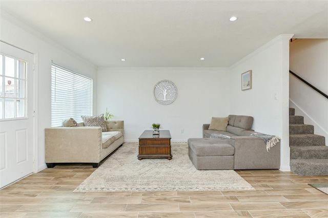 5791 Maple Hill Drive, Houston, TX 77088