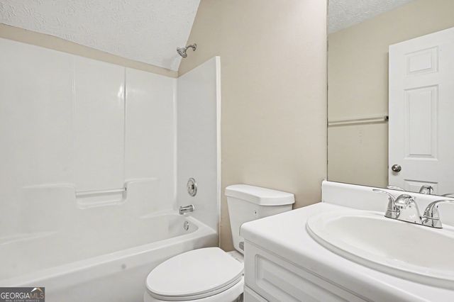 110 Mosby Creek Drive, Hampton, GA 30228