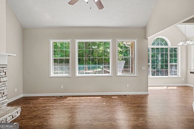 110 Mosby Creek Drive, Hampton, GA 30228