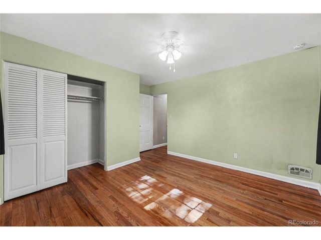 55 Brentwood St, Lakewood, CO 80226