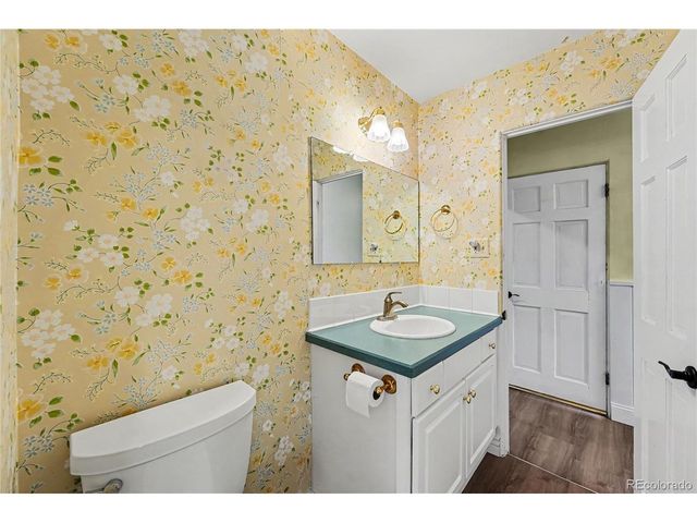 55 Brentwood St, Lakewood, CO 80226