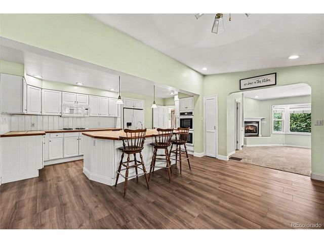 55 Brentwood St, Lakewood, CO 80226