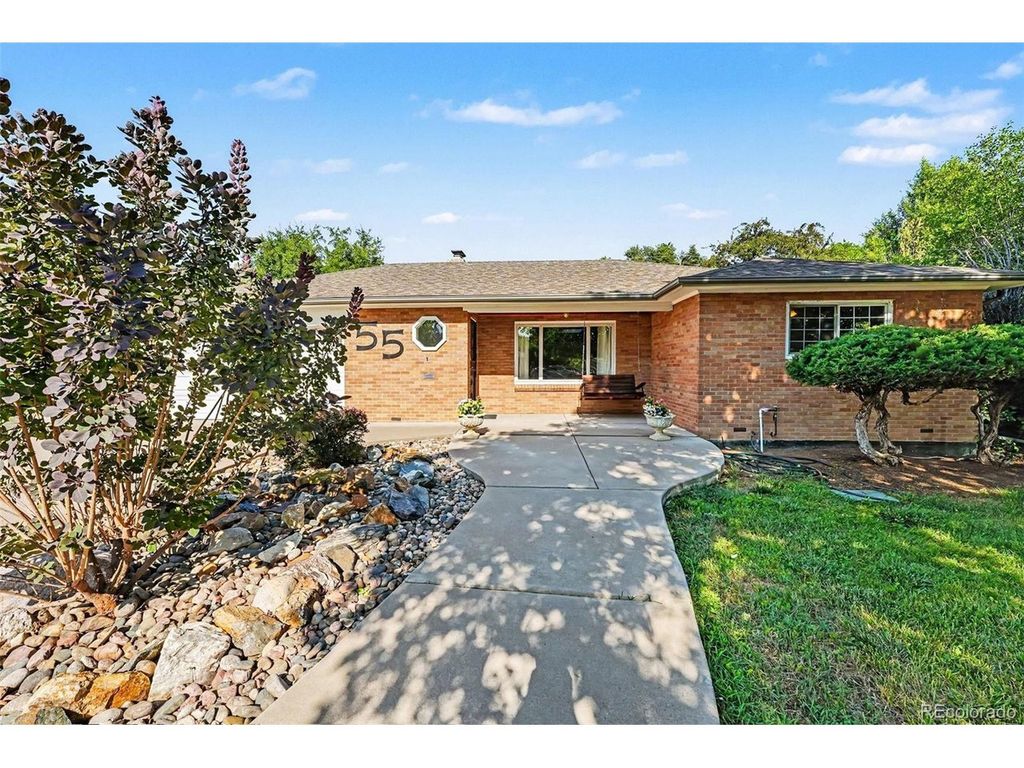 55 Brentwood St, Lakewood, CO 80226