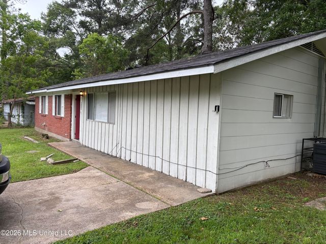 349 Queen Isabella, Jackson, MS 39209