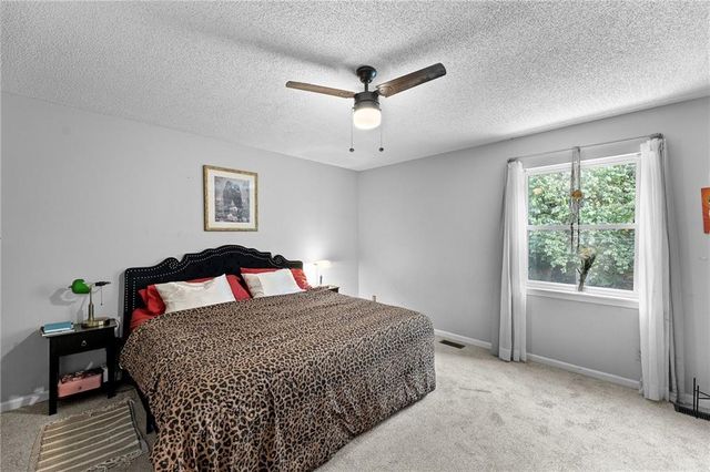 3513 Tudor Drive, Leavenworth, KS 66048