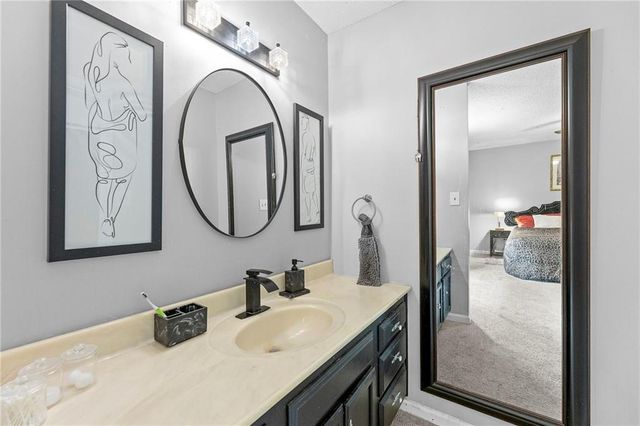 3513 Tudor Drive, Leavenworth, KS 66048