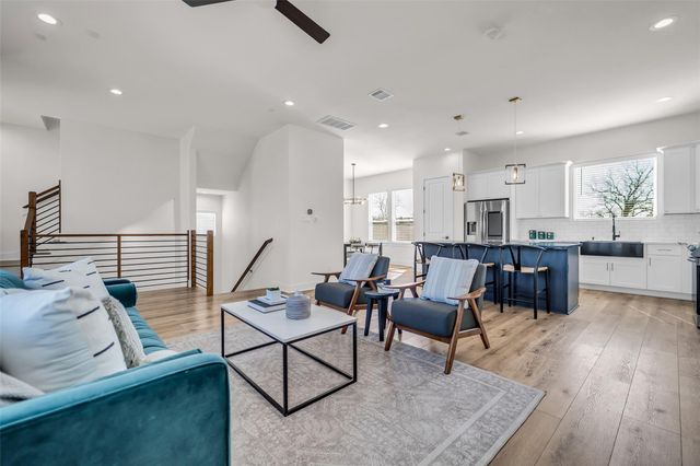 724 E 33rd Street, Houston, TX 77022