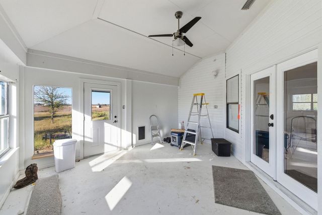 162 Fm 672 RD, Dale, TX 78616