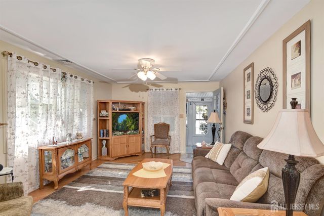 16 Cheesequake Road, Sayreville, NJ 08872