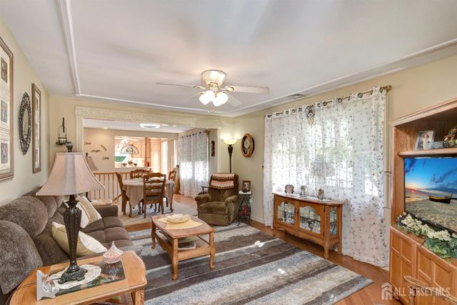 16 Cheesequake Road, Sayreville, NJ 08872