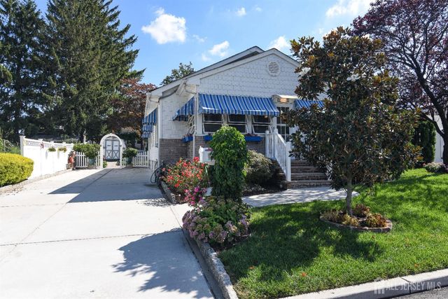 16 Cheesequake Road, Sayreville, NJ 08872