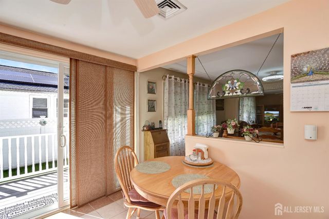 16 Cheesequake Road, Sayreville, NJ 08872