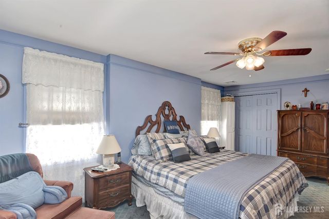 16 Cheesequake Road, Sayreville, NJ 08872