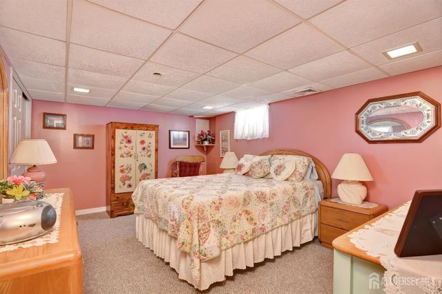 16 Cheesequake Road, Sayreville, NJ 08872