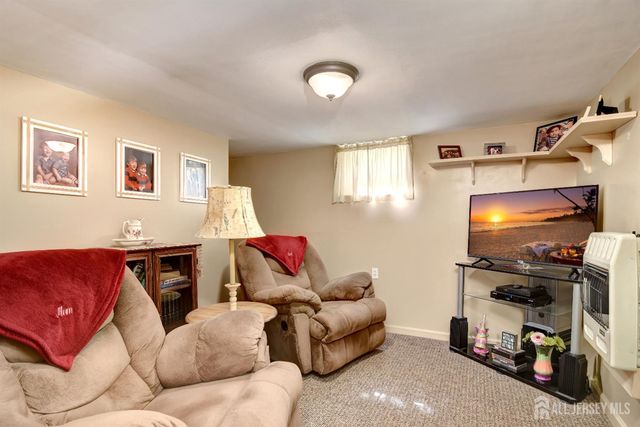 16 Cheesequake Road, Sayreville, NJ 08872