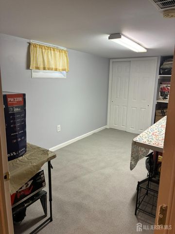 16 Cheesequake Road, Sayreville, NJ 08872