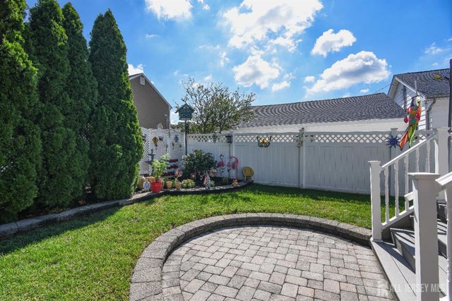 16 Cheesequake Road, Sayreville, NJ 08872