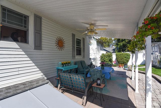 16 Cheesequake Road, Sayreville, NJ 08872