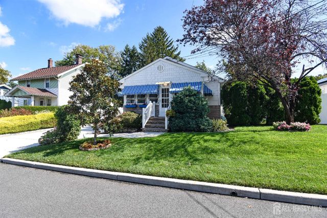 16 Cheesequake Road, Sayreville, NJ 08872