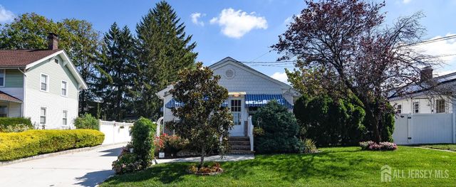 16 Cheesequake Road, Sayreville, NJ 08872