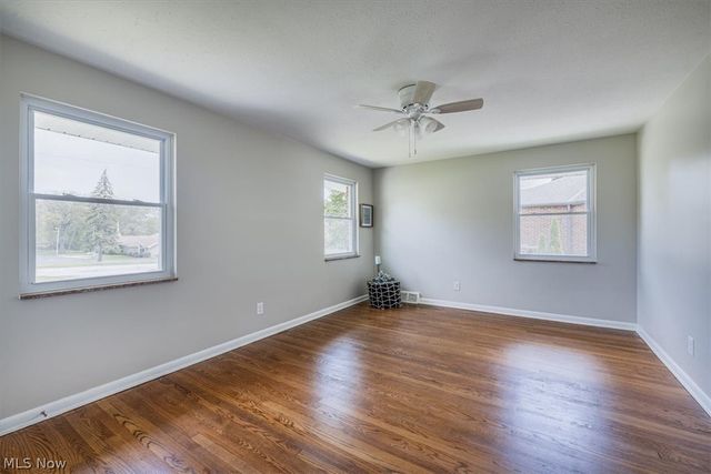 96 E Ridgewood Drive, Seven Hills, OH 44131