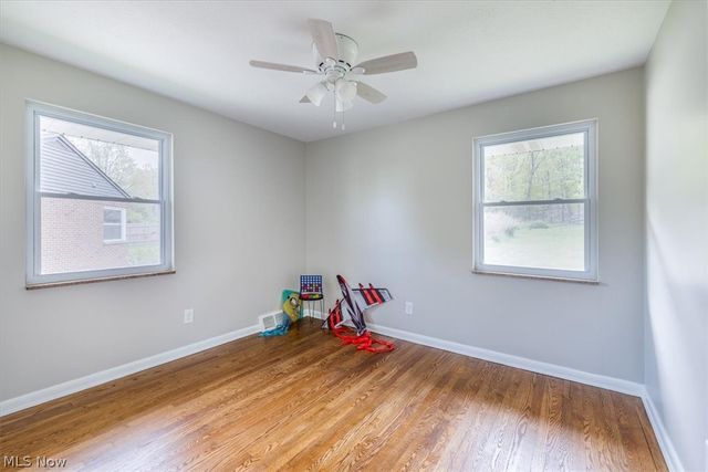 96 E Ridgewood Drive, Seven Hills, OH 44131
